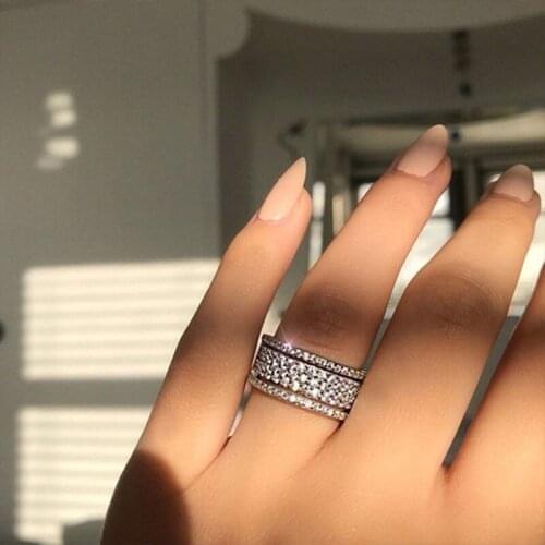 Ladies Wide Ring Fashion Creative Style Inlaid Zircon Ring Female European American Bridal Party Girlfriend Anniversary Gifts