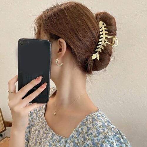 New Woman Metal Hair Claws Hair Accessories Large Size Shark Clip Hairclips Hairpins Hollow Out Hairgrip Girls Ornaments Crab