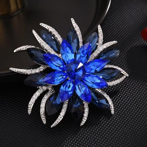 Copper Micro-encrusted Zircon Fashion Brooch Korean Simple Pin Button-down Jewelry Flower Brooch