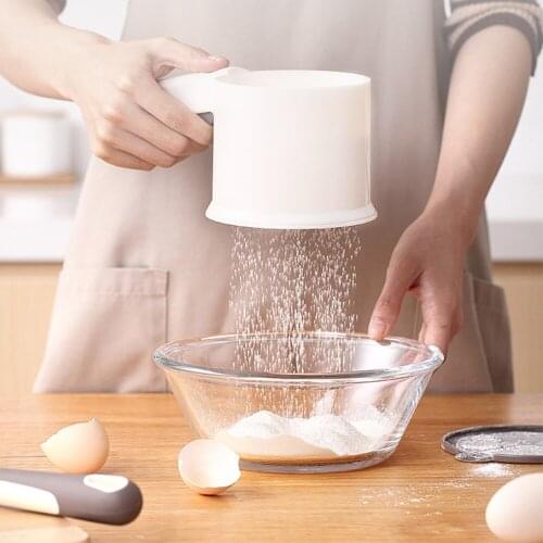 Hand-held Flour Sieve Flour Fine Mesh Sieve Flour Filter Baking Sieve Cup Baking Supplies Tools With Lid Cooking Sieve Tools