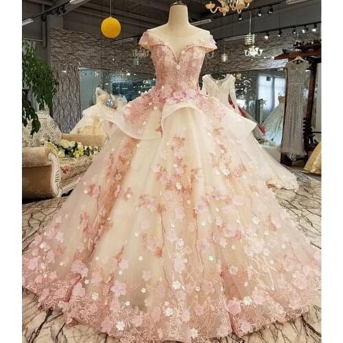 Light Pink Quinceanera Dress 2021 V-neck Cap Sleeves 3D Flower Lace Up Party Princess Sweet 16 Ball Gown Vestidos De 15 Años
