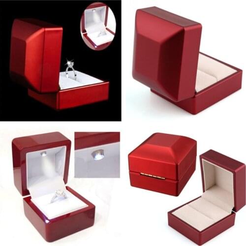 1pc Cherry Polish Diamond Jewelry Ring Box with LED Light Engagement Wedding