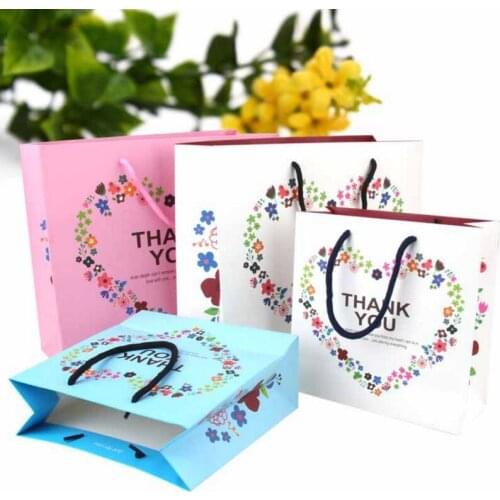 10pcs/lot High-end Heart-shaped Floral Pattern Paper Hand Bag Wedding Birthday Party Thank You Gift Bag