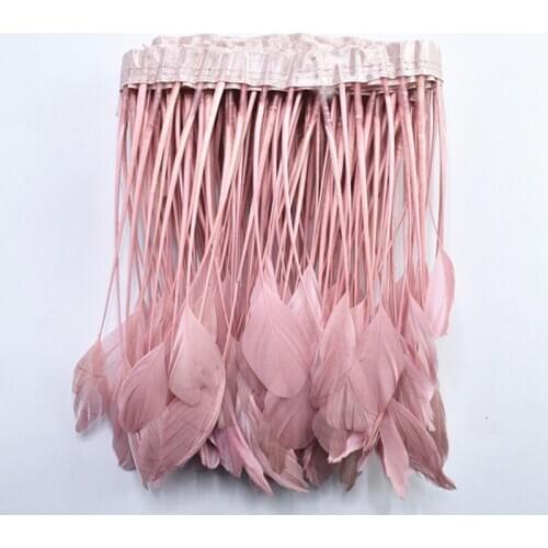 2Yards Dyed Stripped Coque Goose Feathers Trims Feather Trim White Feathers for Crafts Ribbon Wedding Feathers Decoration Plumas