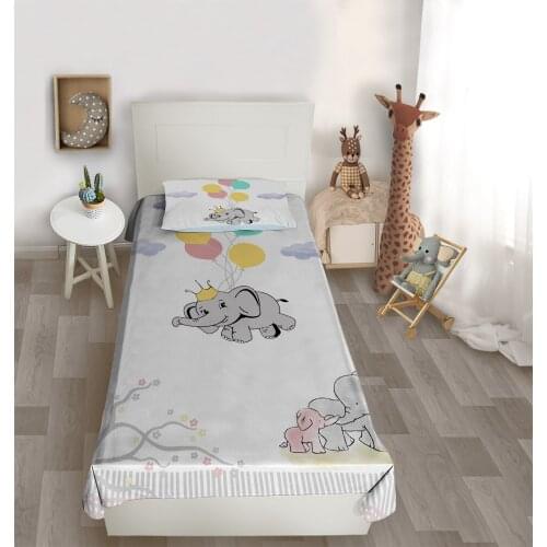 Çocuk odası yatak örtüsü renkli balon fil çiçek kral taç bulut