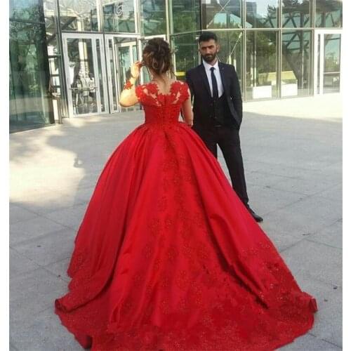 Muslim Long Sleeves Red wedding Dresses 2020 Illusion Vintage Lace Plus Size Satin Kaftan Dubai bridal Dresses wedding Gowns
