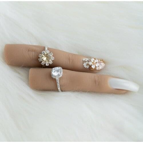 Nail Art Practice Finger Training Tool Silicone Flexible Fingers Nail Tips Manicure Tool Nail Practice Model Display Finger