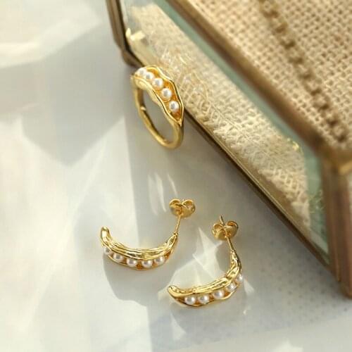 Gold plated pod style earrings and ring set natrual pearl high end jewelry