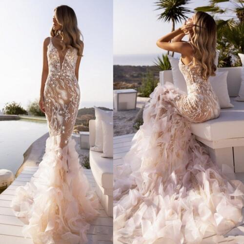 Champagne 2020 Mermaid Wedding Dresses Sexy V Neck Lace Tiered Skirts Bridal Gowns Country Garden Wedding Dress