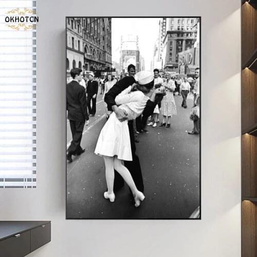 Vintage Art Posters And Prints Old Picture Century Kiss Second World War Canvas Painting Wall Art For Living Room Home Decor