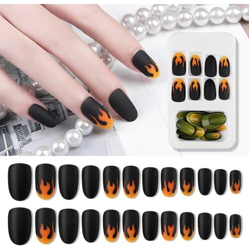 24Pcs Flame False Nails Set Black Fake Nails Nails Tips Full Cover Nails Art Night Club Press on Nails for Women and Girls #E