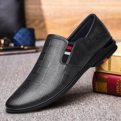 Men Shoes Luxury Brand Moccasins Man Genuine Leather Casual Oxfords Shoes Men Loafers Italian Designer Shoes for Men Boat Shoes