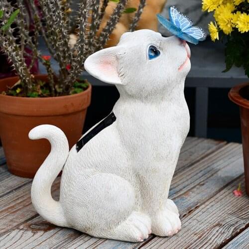 Garden Solar Butterfly Dog Cat Resin Sculpture Courtyard Villa Balcony Figurines Crafts Outdoor Landscape Ornaments Decoration