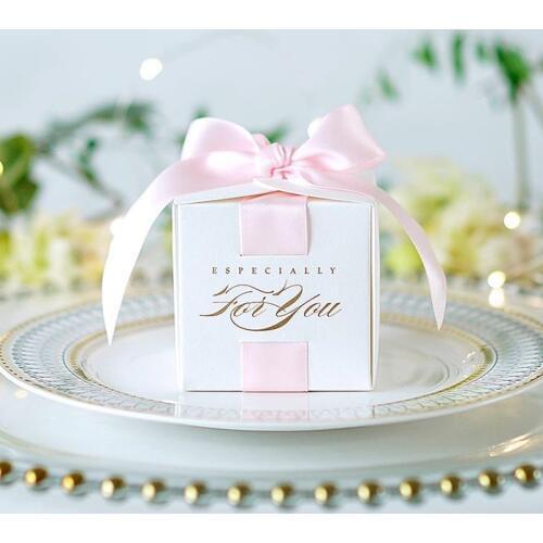 Upscale Creative Wedding Favors Gift Box Boy&Girl Candy Boxes for Christening Baby Shower Birthday Party Supplies Chocolate Box
