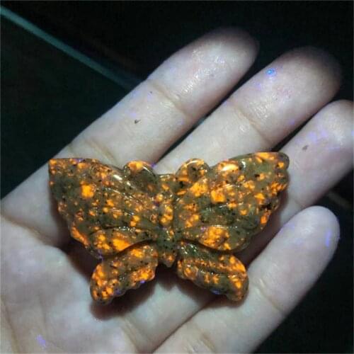 Wholesale hand carved flame stone crystal yooperlight carving moon butterfly for decoration