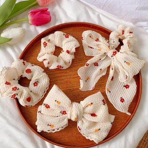 W&G Girl Flower Hair Ring Ins Fold Texture Hair Rope Large Intestine Ring Korea Head Rope and Simple Accessories Head Jewelry