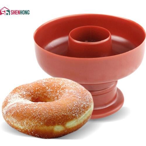 SHENHONG 1PC Plastic Donut Maker Cutter Mold Fondant Cake Bread Desserts Bakery Mousse Mould DIY Christmas Cake Decorating Tools
