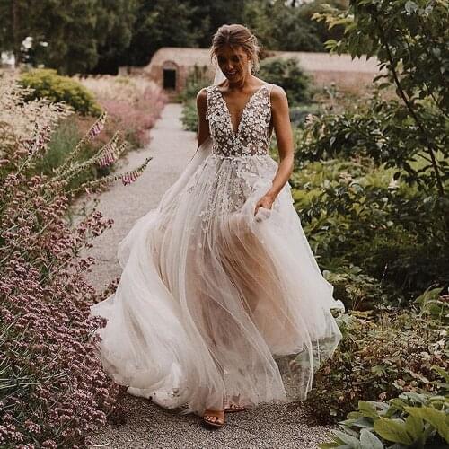 Alagirls Sample Wedding Dresses Tulle A-Line V-Neck Sleeveless Boho Wedding Dress 2020 Court Train Bridal Gowns vestido de noiva