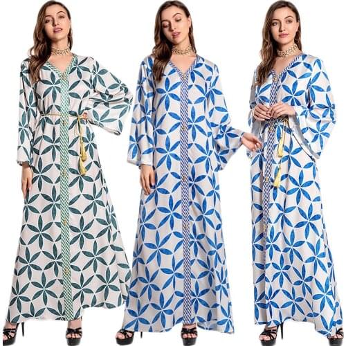 Middle East Muslim Women Printed Long Dress Dubai Kaftan Ramadan Islamic Clothing Arabic Abaya V-neck Turkey Maxi Robe Gown New