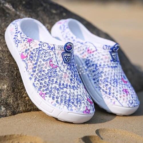 Women Sandals Ladies Beach Sandals Casual Outdoor Waterproof Slippers Flats Shoes 2021 Fashion Hollow Out Breathable Shoes