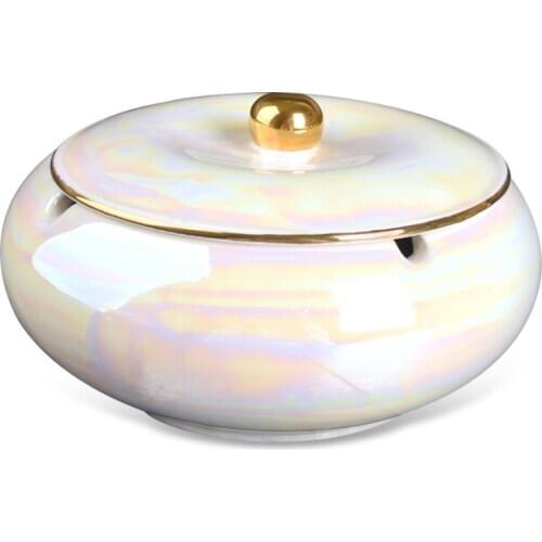 European Style Creative Fashion Large Wind Proof Ceramic Ashtray with Cover for Living Room Office Hotel Club Home