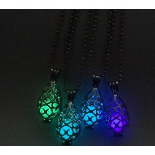 Hollow Luminous Stone Necklaces Silver Color Chain Necklace Glowing in Dark Pendant Necklaces Maxi Choker Fashion Jewelry