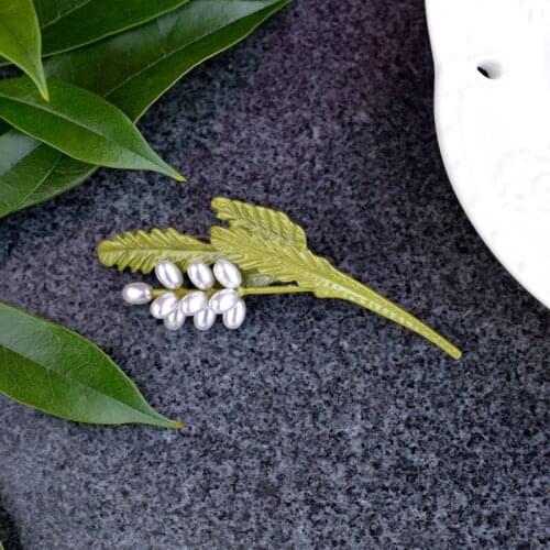 Vintage Plant Jewelry For Women Classic Elegant Simple Cute Leaves Pearl Pins Corsage Female Accessories Good Gift