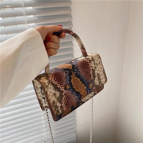 2021 Snake Print Woman Bag Fashion Buckle Messenger Bag Outdoor Handbag High Quality Handmade Daily Bag