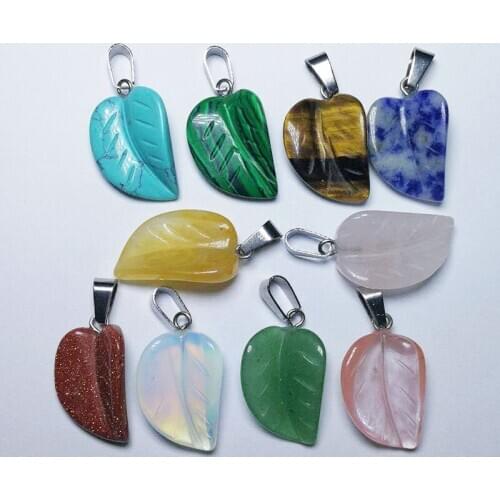 Wholesale 25pc Carved Leaf Shape Mixed Color Women DIY Natural Stone Quartz Crystal Pendant Necklaces For Jewelry Making