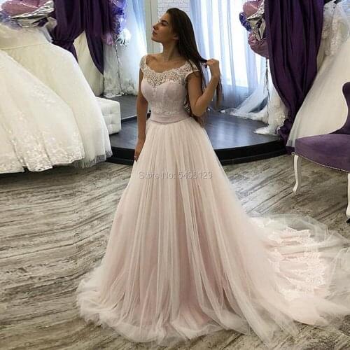 Fashionable Tulle Bateau Neckline Court Train A-line Wedding Dresses With Lace Appliques Bridal Dress Long Sash Vestido De Noiva