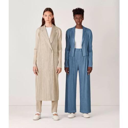 HOT SELLING Miyake Fashion solid turn-down collar long sleeve single button windbreaker IN STOCK