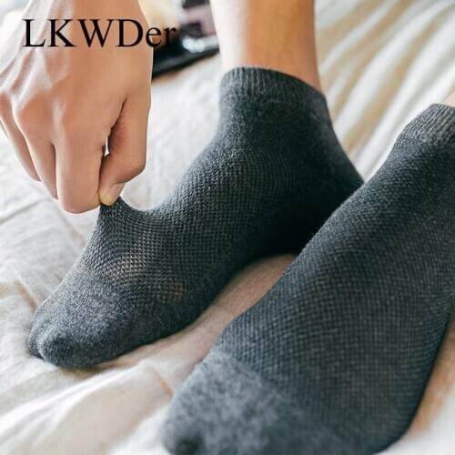 LKWDer 5 Pairs Spring Summer New Thin Mens Boat Socks Solid Color Mens Socks Cotton Wild Breathable Mesh Male Ankle Socks Meias
