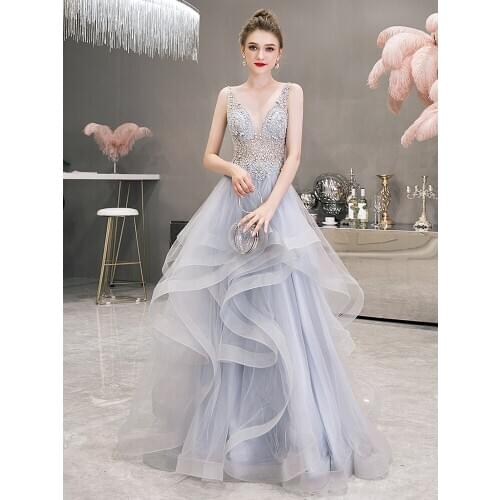 Stunning Silver Gray Evening Dresses Sexy V-Neck Sleeveless Layers Tulle with Beading Prom Dresses