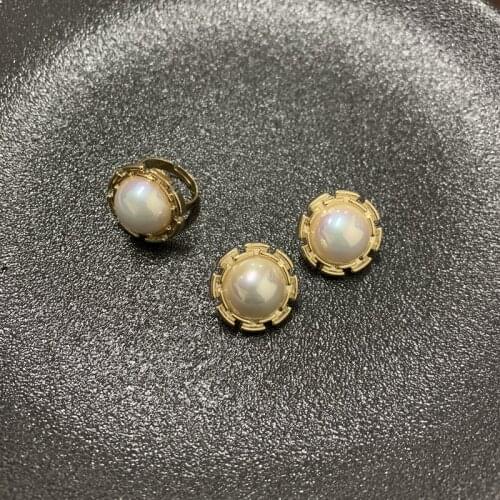 TARCLIY Trendy Vintage Geometric Round Imitation Pearl Earrings Simple Metal Stud Earring Women Daily Commuting Jewelry 202103