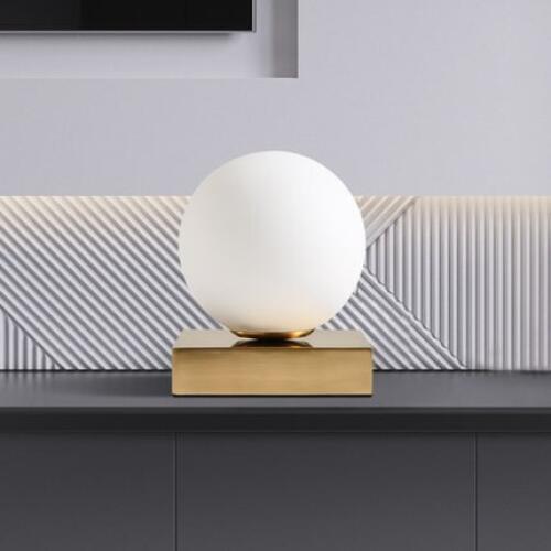 Nordic modern minimalist table lamps for living room white glass ball table light iron tripod milky round ball desk lamp Reading