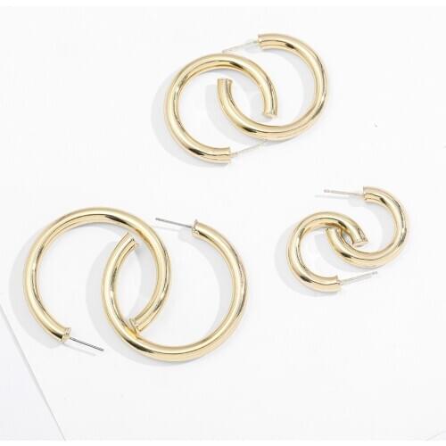 25/35/45mm Minimalist Circle Hoop Earrings for Women Fashion C-shaped Big Round Statement Earrings Simple Party Jewelry