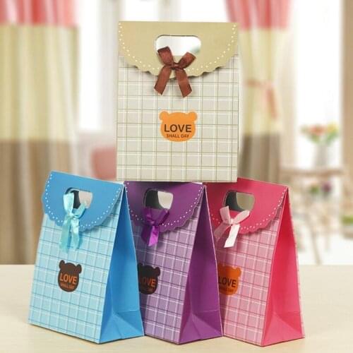 New Cute Cartoon Kids Birthday Party Gift Package Bag Childrens Day Candy Bag Exquisite Paper Hand Bags 20pcs/lot