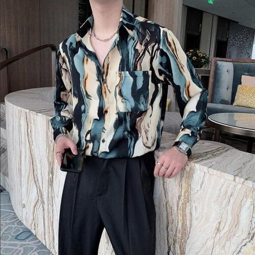2021 Best Design mens Long-Sleeved Polyester Spandex Shirt with Abstract Style Wavy Stripe Pattern Slim Fashion men shirt