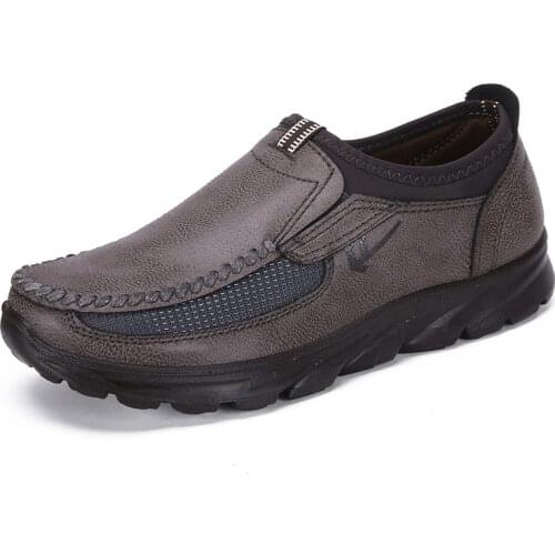 Men Casual Shoes Loafers Sneakers 2021 NEW Fashion Handmade Retro Leisure Loafers Shoes Zapatos Casuales Hombres Men Shoes