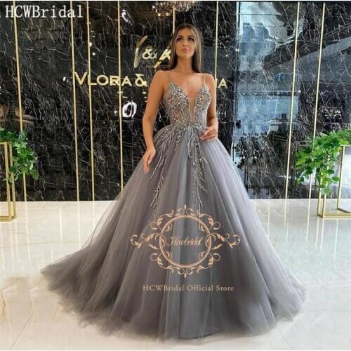 Luxury Grey Crystal Dubai Evening Dress Backless Straps Tulle Plus Size Arabic Prom Gowns Special Occasion Party Dresses
