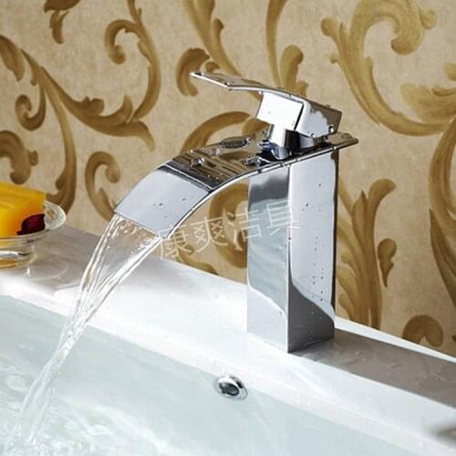 2016 Top Fashion Ceramic Plate Spool Water Tap Bathroom Sink Faucet Fashion Home Faucet Square Hot And Cold Falls Off The Basin