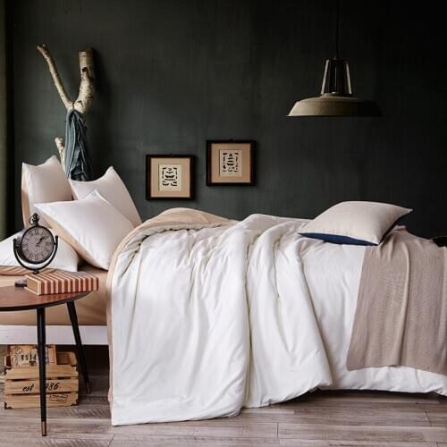 Light-Weight Soft Microfiber Duvet Cover Set Bed Sheet Pillowcases 2 Color Reversible 4Pcs Queen King size Bedding set Easy Care