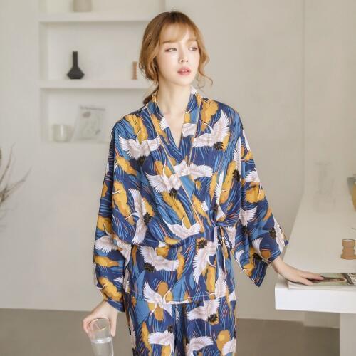 Japanese Sleepwear 2019 New Home Suit Japanese Kimonos Sleepwear Kimono Japones Pajamas Yukata Women Japanese Nightwear AA4437