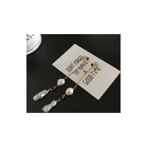 Retro fashion natural baroque shaped pearl long earrings