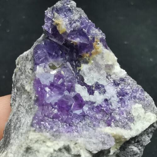 66.1gNatural rare tuff like mineral specimen stone and CRYSTAL HEALING CRYSTAL QUARTZ GEM