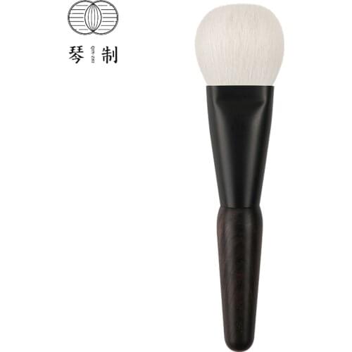 QINZHI Professional Handmade Make Up Brush Z111 Flat Round Face Powder Foundation Brush Soft Saibikoho Goat Hair Makeup Brushes