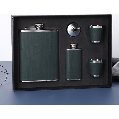 Alcoholic Beverage Utensils Portable Stainless Steel Hip Flask Flask Russian Wine Beer Whiskey Bottle