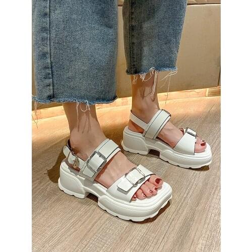 All-Match Thick-Soled Beach Shoes Summer New Fashion Square Toe Large Size 35-40 Ladies Sandals