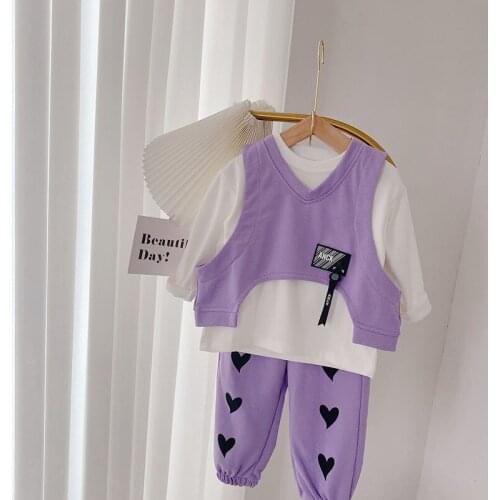 New Girls Clothing Sets Autumn Fashion Baby Vest Three Piece Set Middle And Small Childrens Sets Love Casual Pants