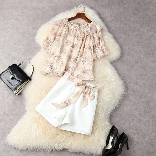 European and American womens wear for spring 2021 printed shirt with five-quarter sleeves White shorts Fashion suits